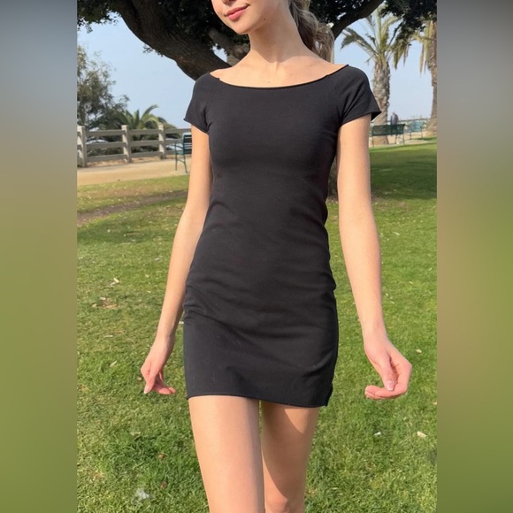 Brandy Melville black bonnie dress - Picture 1 of 6